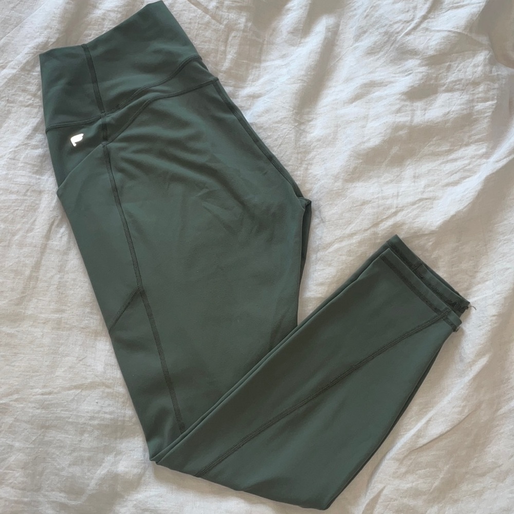 Fabletics pure Luxe 7/8 athletic Yoga leggings size Large